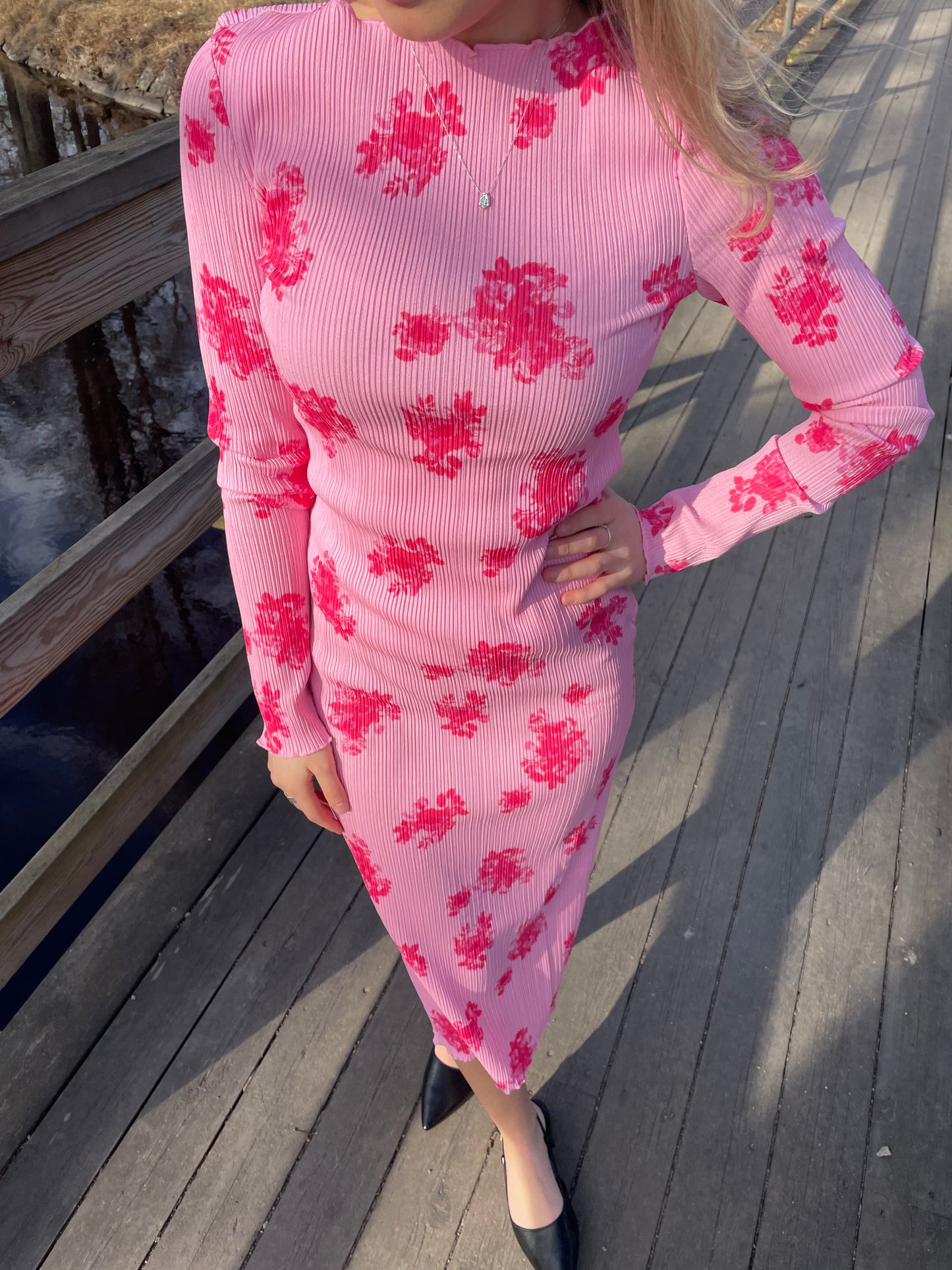 VMJULIA Midi Dress - Bonbon