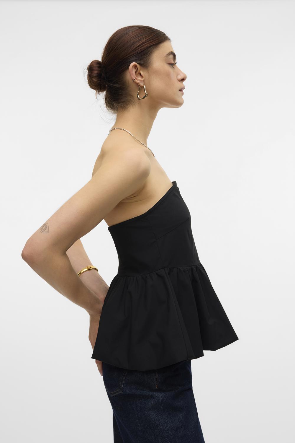 model_shot-detail