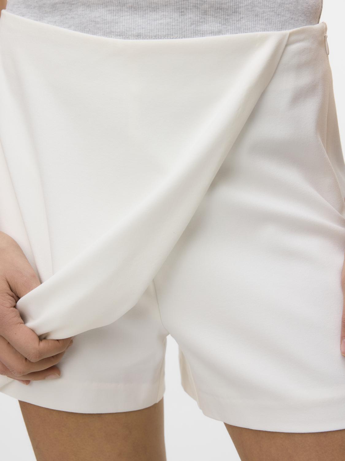 model_shot-detail